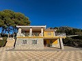 Villa met panoramisch uitzicht en alle voorzieningen op slechts een steenworp afstand in Alicante Dream Homes Castalla 