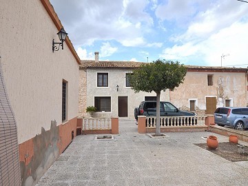 Erstaunliches komplett renoviertes Landhaus in Salinas (in der Nähe von Sax)