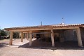 Villa met 4 slaapkamers en 3 badkamers met garage en tuin met ruimte voor een zwembad in Alicante Dream Homes Castalla 