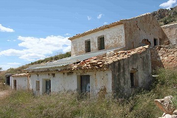 Paket mit Ruinen in La Carche, Jumilla