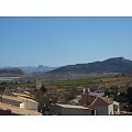 Schönes Dorfgrundstück mit riesiger Dachterrasse in Alicante Dream Homes Castalla 