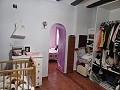 Dorpshuis met 8 slaapkamers en 2 badkamers met stallen en kennels in Alicante Dream Homes Castalla 