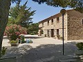 Mooie ruime finca met 9 slaapkamers, 3 badkamers en groot zwembad in Alicante Dream Homes Castalla 