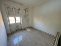 5 Schlafzimmer, 2 Bäder Stadthaus, das reformiert werden muss in Alicante Dream Homes Castalla 