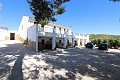 Impresionante casa grande con 2da casa más piscina y garajes in Alicante Dream Homes Castalla 