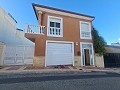 Großes Stadthaus mit Grundstück in Alicante Dream Homes Castalla 