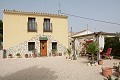 Oude finca volledig gerenoveerd met zwembad en originele bodega in Alicante Dream Homes Castalla 