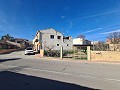 Großes Stadthaus mit Grundstück und Geschäftspotential in Alicante Dream Homes Castalla 