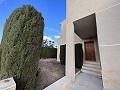 Casa adosada de 4 habitaciones con bonitos jardines in Alicante Dream Homes Castalla 