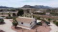 Wunderschöne bezugsfertige Villa mit Gästehaus und Pool in Alicante Dream Homes Castalla 