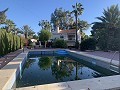 Prachtige villa met 5 slaapkamers, 3 badkamers, zwembad en tennisbaan. in Alicante Dream Homes Castalla 