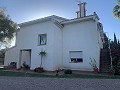 Prachtige villa met 5 slaapkamers, 3 badkamers, zwembad en tennisbaan. in Alicante Dream Homes Castalla 