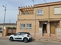 Casa adosada de 4 habitaciones y 2 baños en Salinas in Alicante Dream Homes Castalla 