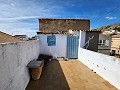 Das Haus ist in zwei Wohnungen aufgeteilt – es sind bauliche Reparaturen oder ein Umbau erforderlich in Alicante Dream Homes Castalla 