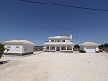 Villas de nouvelle construction à Pinoso avec piscine et terrain in Alicante Dream Homes Castalla 