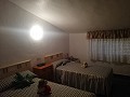 Große 4-Schlafzimmer-Villa mit Pool und 2 Garagen in Alicante Dream Homes Castalla 