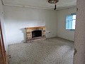 Villa mit 4 Schlafzimmern und Potenzial für ein zusätzliches Zuhause oder separate Wohnungen in Alicante Dream Homes Castalla 