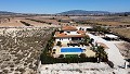 Vrijstaande villa in Pinoso met gastenverblijf en zwembad in Alicante Dream Homes Castalla 