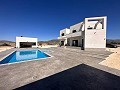 Luxe nieuwe villa's inc. land, licenties en wettigheid in Alicante Dream Homes Castalla 