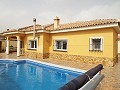 Villa avec 4 chambres et 2 salles de bains, piscine, sauna et cuisine d'été in Alicante Dream Homes Castalla 