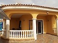 Villa avec 4 chambres et 2 salles de bains, piscine, sauna et cuisine d'été in Alicante Dream Homes Castalla 