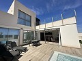 Clé prête -Prix de lancement-Une unité disponible- Lux Beach Villa 3 chambres, piscine et solarium avec vue sur la mer in Alicante Dream Homes Castalla 