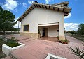 Villa de 4 chambres avec piscine à seulement 500 mètres à pied de la ville de Sax in Alicante Dream Homes Castalla 