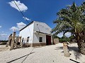 Twee eigendommen op één perceel in Crevillente in Alicante Dream Homes Castalla 