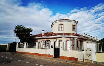 Lovely 6 Bedroom Villa in Los Alcazares Murcia.