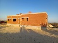 Nieuwe villa met 3 slaapkamers voor voltooiing in Paradon nabij (Pinoso) in Alicante Dream Homes Castalla 