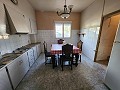 Groot herenhuis met 6 slaapkamers en 2 badkamers in Alicante Dream Homes Castalla 