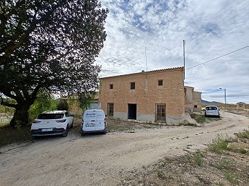 Grande maison historique et bodega à Pinoso