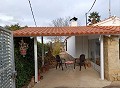 Villa à pied de la ville avec piscine et maison d'hôtes in Alicante Dream Homes Castalla 