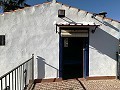 Villa à pied de la ville avec piscine et maison d'hôtes in Alicante Dream Homes Castalla 