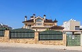 Geräumige Villa 100 m vom Meer entfernt, 5 Schlafzimmer, 4 Badezimmer in Alicante Dream Homes Castalla 