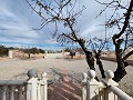 Schöne 1/2-Schlafzimmer-Villa mit Hütte in Alicante Dream Homes Castalla 