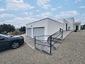 Bijna nieuwe villa met 3/4 slaapkamers, zwembad, dubbele garage en berging in Alicante Dream Homes Castalla 