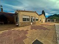 Belle villa entre Sax et Elda avec piscine et maison d'hôtes in Alicante Dream Homes Castalla 