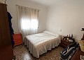 Villa met 3 slaapkamers en 1 badkamer op geweldige locatie met zwembad en gastenverblijf met 2 verdiepingen in Sax in Alicante Dream Homes Castalla 