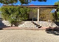 Villa de 3 chambres et 1 salle de bain très bien située avec piscine et maison d'hôtes de 2 étages à Sax in Alicante Dream Homes Castalla 