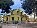 Villa avec 3 chambres et 2 salles de bains à pied de la ville de Novelda in Alicante Dream Homes Castalla 