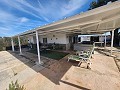 Jolie maison de 2 chambres avec piscine, eau de ville et énergie solaire in Alicante Dream Homes Castalla 