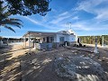 Jolie maison de 2 chambres avec piscine, eau de ville et énergie solaire in Alicante Dream Homes Castalla 