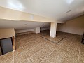 Groot herenhuis met 5 slaapkamers en binnenzwembad in Alicante Dream Homes Castalla 