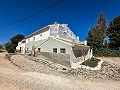 Geräumiges Landhaus mit 8 Zimmern zum Renovieren in Yecla in Alicante Dream Homes Castalla 