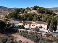 Große Villa am Stadtrand von Monovar, nur wenige Gehminuten von der Stadt entfernt in Alicante Dream Homes Castalla 