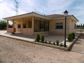 Spectaculaire villa de 3 chambres et 2 salles de bain avec piscine