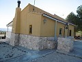 Landhuis met 2 slaapkamers en 1 badkamer met zwembad in Alicante Dream Homes Castalla 