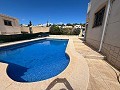 Villa mit 3 Schlafzimmern und 2 Bädern und großer Garage in Alicante Dream Homes Castalla 