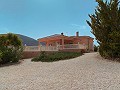 3 Bedroom villa with swimming pool in La Romana in Alicante Dream Homes Castalla 